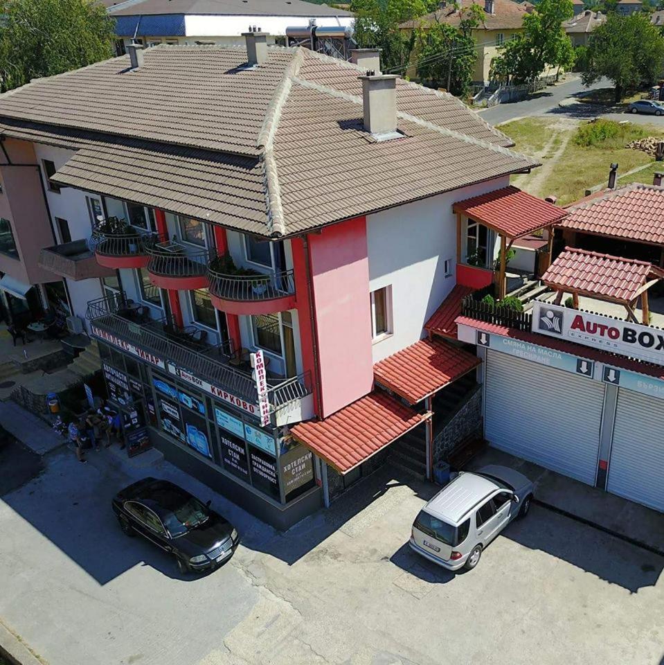 Guest House Chinar 08 Kirkowo Exterior foto